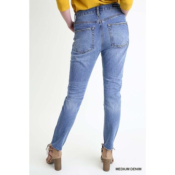 Umgee Women's Distressed Straight Leg Jeans with Raw Hem J3022- Medium Denim NEW - Picture 4 of 6